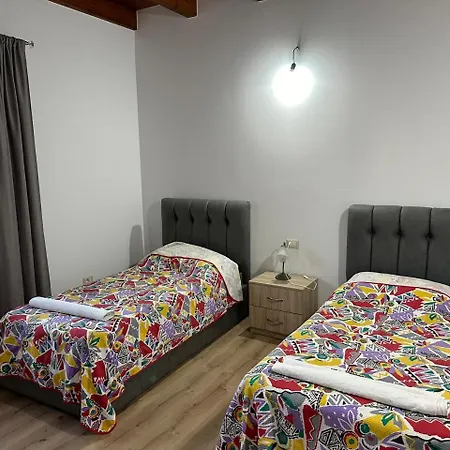 Vila Geni Lezhë
