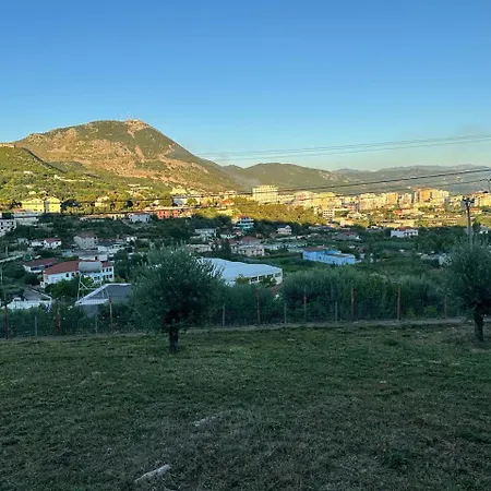 빌라 Vila Geni Lezhë